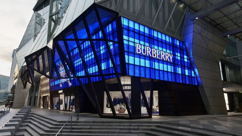 Burberry otwiera nowy sklep w Singapurze w Wisma Atria Mall