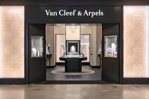 Van Cleef & Arpels w Amsterdamie: elegancja na trzech poziomach